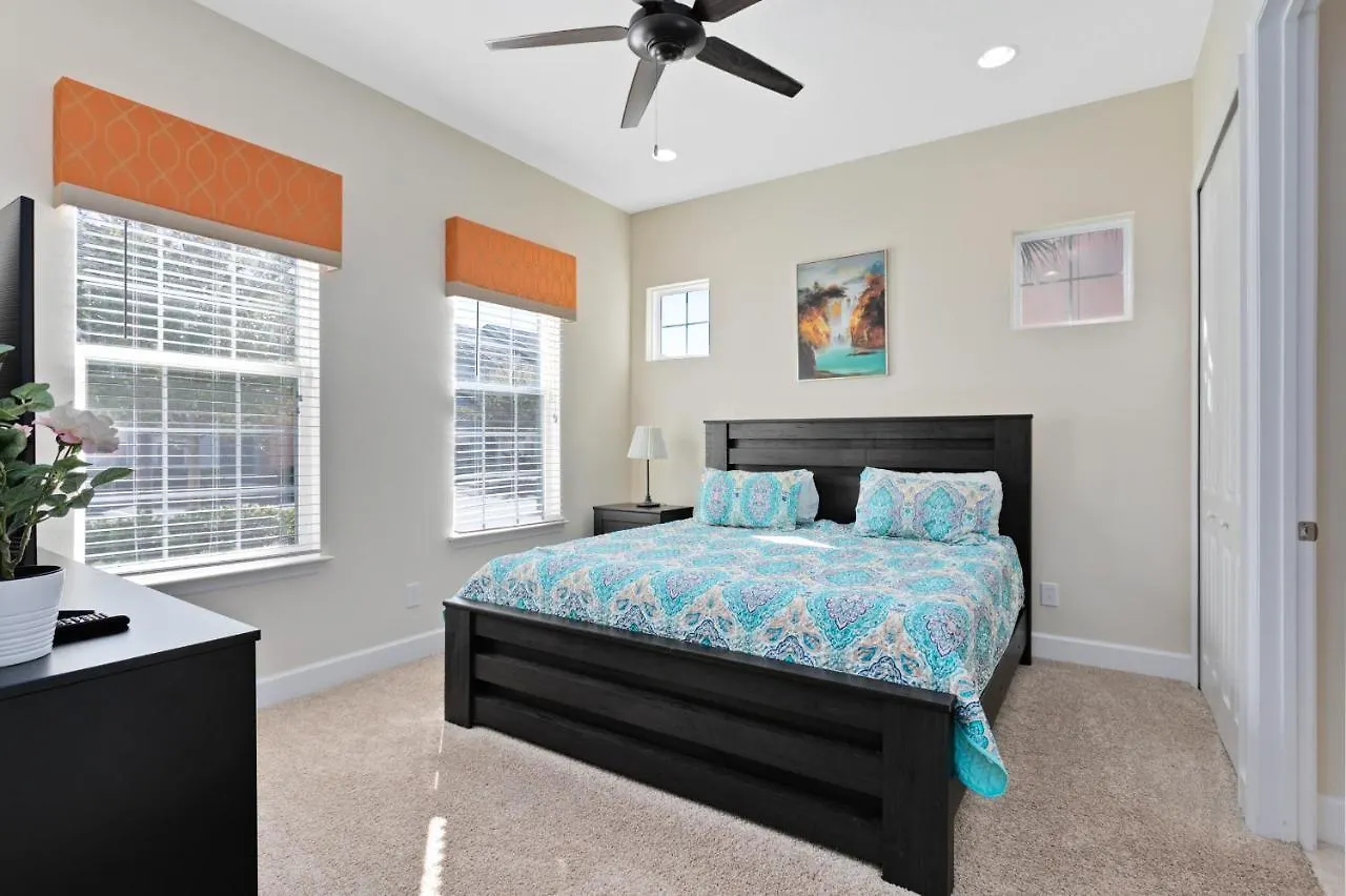 Simply Comfort. Amazing 5Bd Townhouse. Private Pool 达文波特 0*,  美国