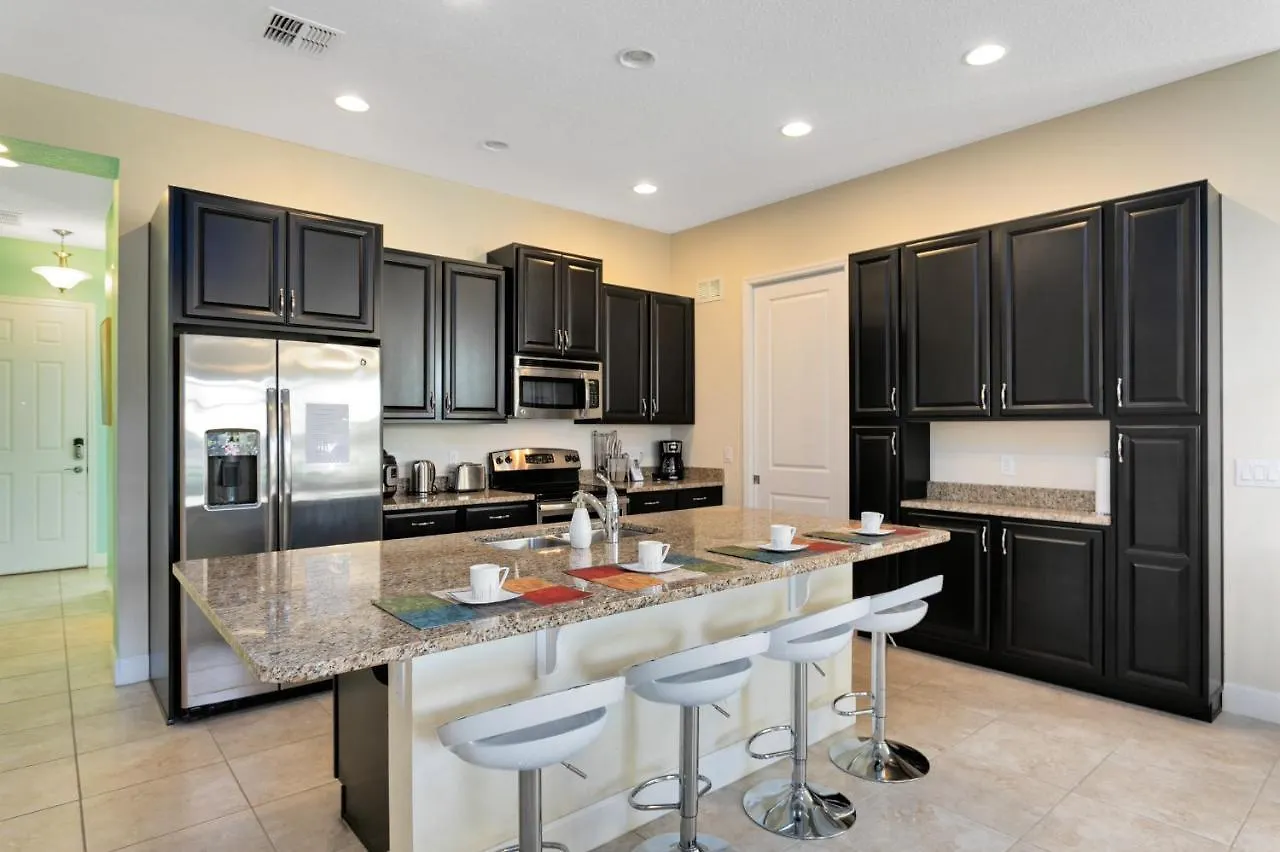 Simply Comfort. Amazing 5Bd Townhouse. Private Pool 达文波特 度假居