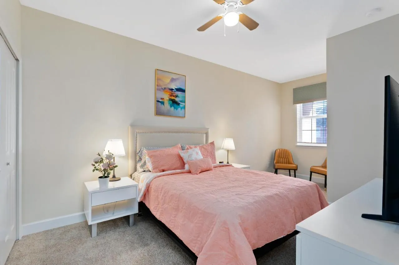 度假居 Simply Comfort. Amazing 5Bd Townhouse. Private Pool 达文波特